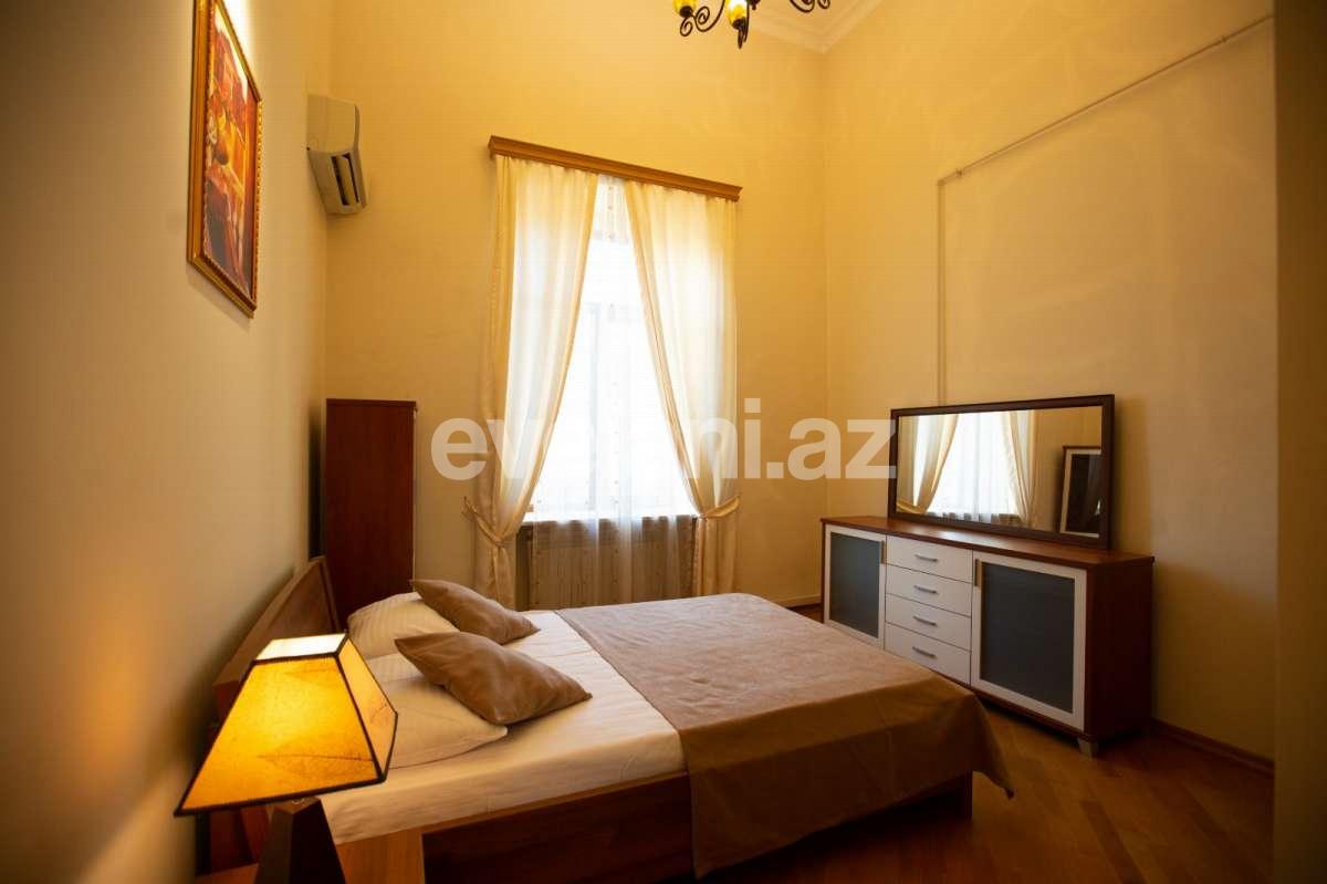 Сдаётся, вторичка, 4-комнаты, 175 m², Баку, Насиминский r, 28 мая m.