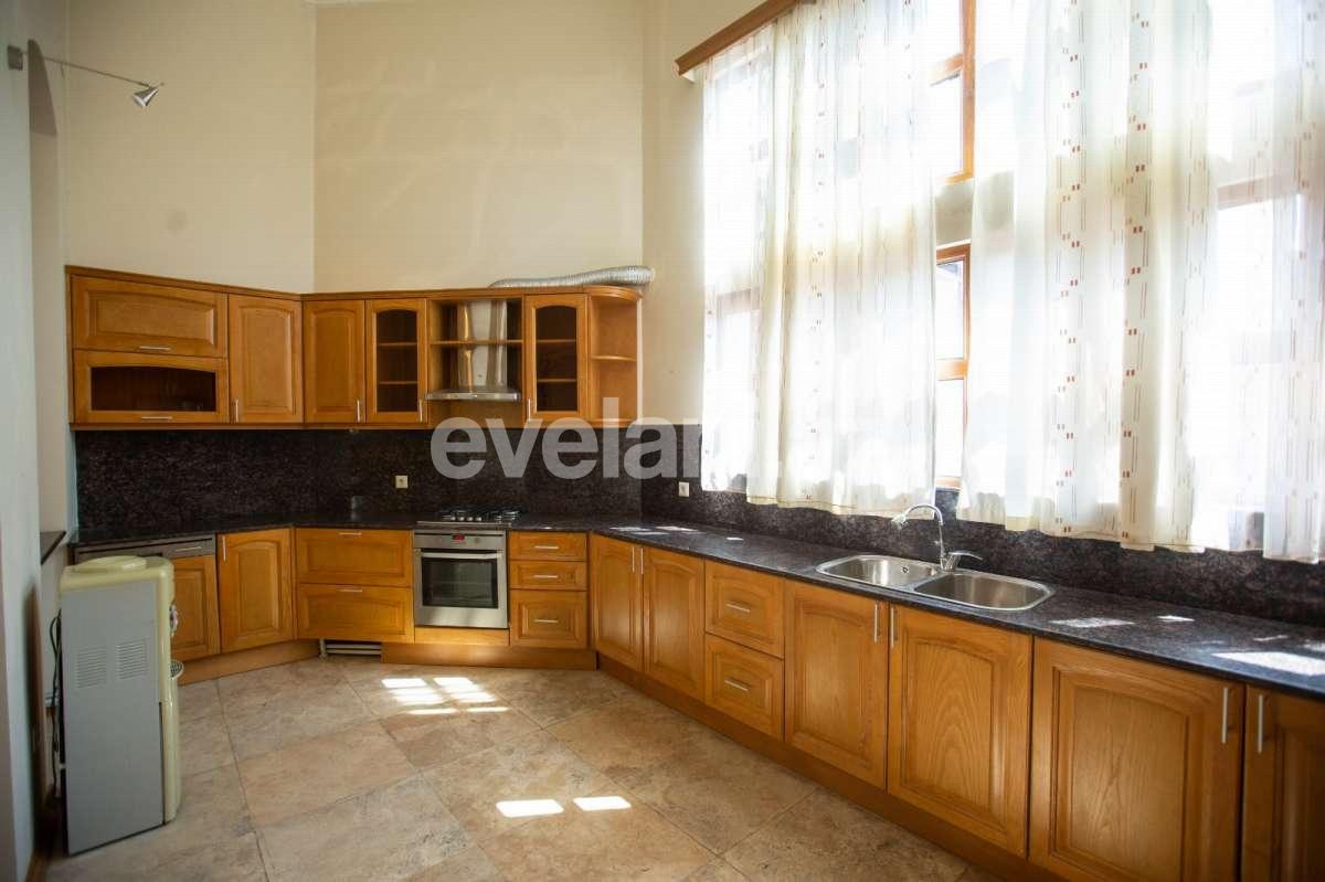 Сдаётся, вторичка, 4-комнаты, 175 m², Баку, Насиминский r, 28 мая m.