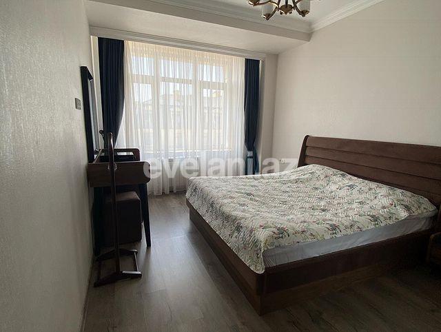 Kirayə verilir, yeni tikili, 3 otaqlı, 130 m², Bakı, Xətai r, Ağ şəhər q, Şah İsmayıl Xətai m.