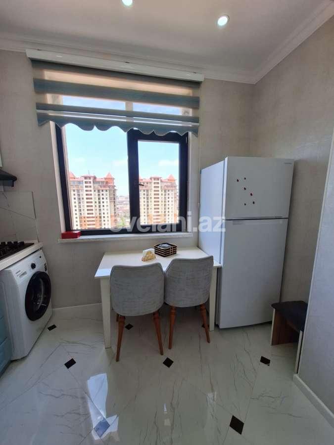 Satılır, yeni tikili, 2 otaqlı, 63 m², Bakı, Nizami r, Qara Qarayev m.