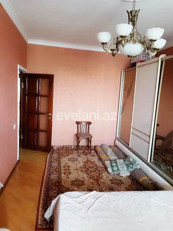 Satılır, köhnə tikili, 3 otaqlı, 80 m², Bakı, Nizami r, 8-ci kilometr q, Xalqlar Dostluğu m.
