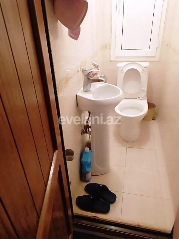 Satılır, köhnə tikili, 3 otaqlı, 80 m², Bakı, Nizami r, 8-ci kilometr q, Xalqlar Dostluğu m.