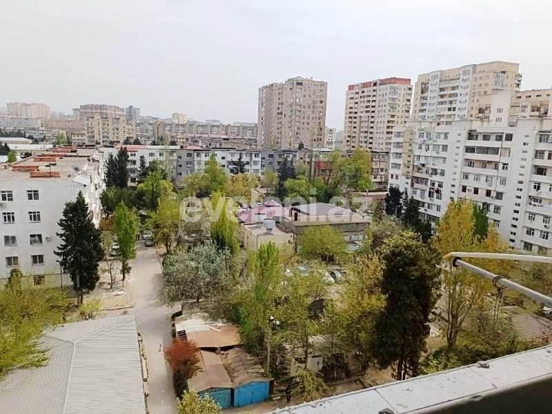 Satılır, köhnə tikili, 3 otaqlı, 80 m², Bakı, Nizami r, 8-ci kilometr q, Xalqlar Dostluğu m.
