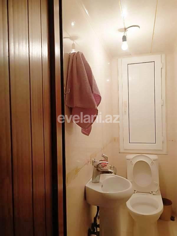 Satılır, köhnə tikili, 3 otaqlı, 80 m², Bakı, Nizami r, 8-ci kilometr q, Xalqlar Dostluğu m.