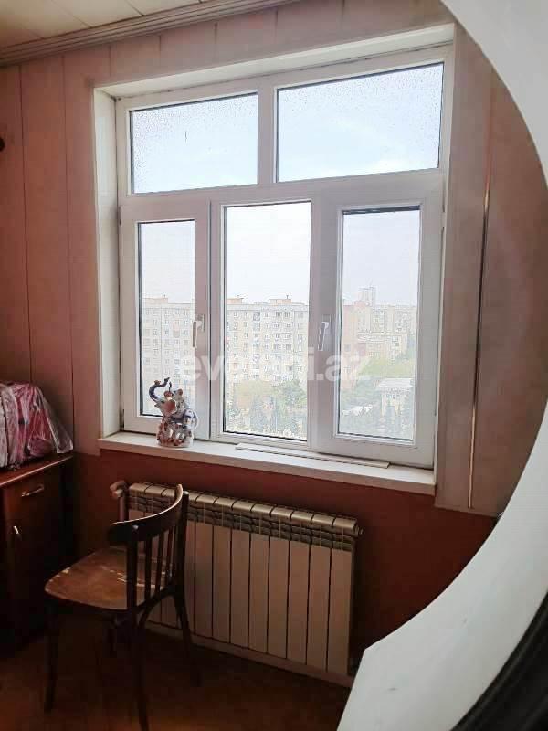 Satılır, köhnə tikili, 3 otaqlı, 80 m², Bakı, Nizami r, 8-ci kilometr q, Xalqlar Dostluğu m.