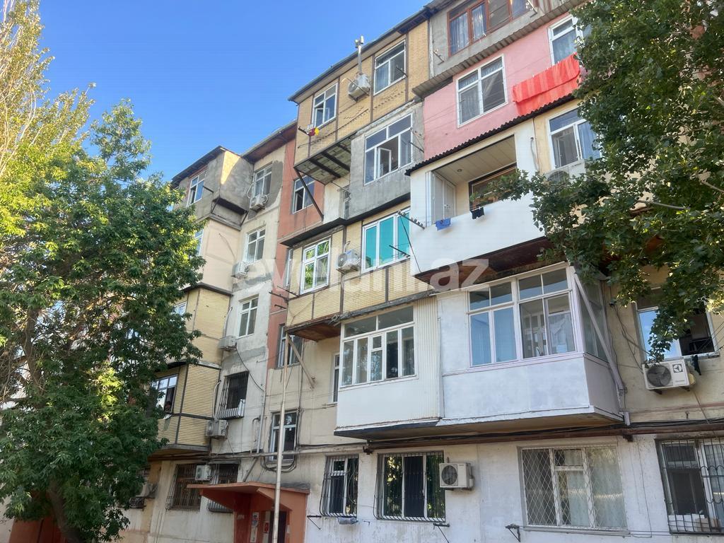 Sale, old building, 3 room, 56 m², Baku, Binagadi r, 6-th microdistrict d, Nasimi m.