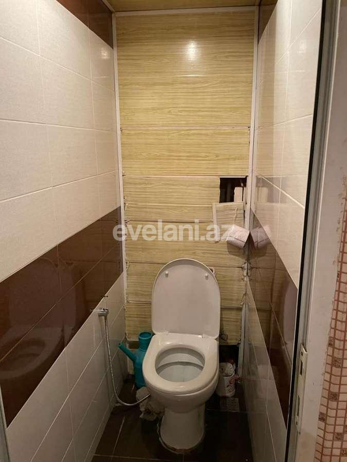 Sale, old building, 3 room, 75 m², Baku