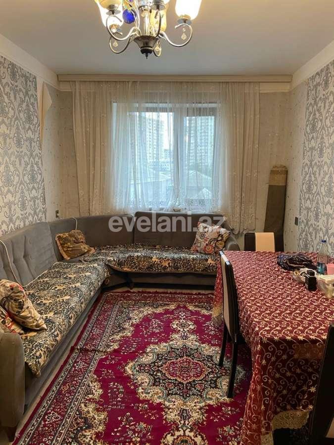 Sale, old building, 3 room, 75 m², Baku