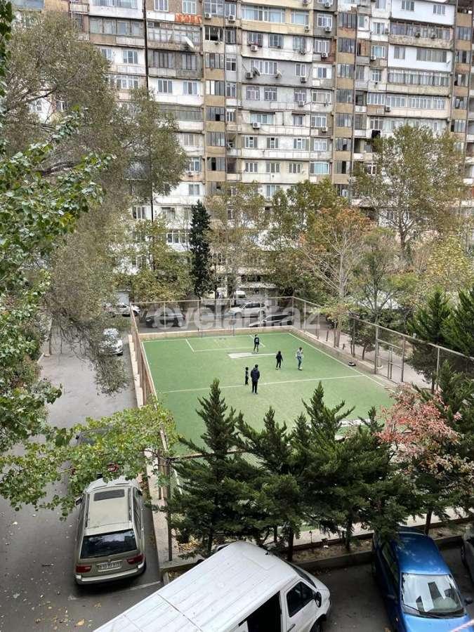 Sale, old building, 3 room, 75 m², Baku