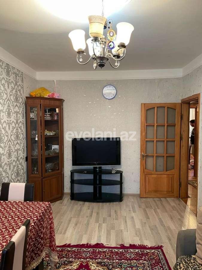 Sale, old building, 3 room, 75 m², Baku