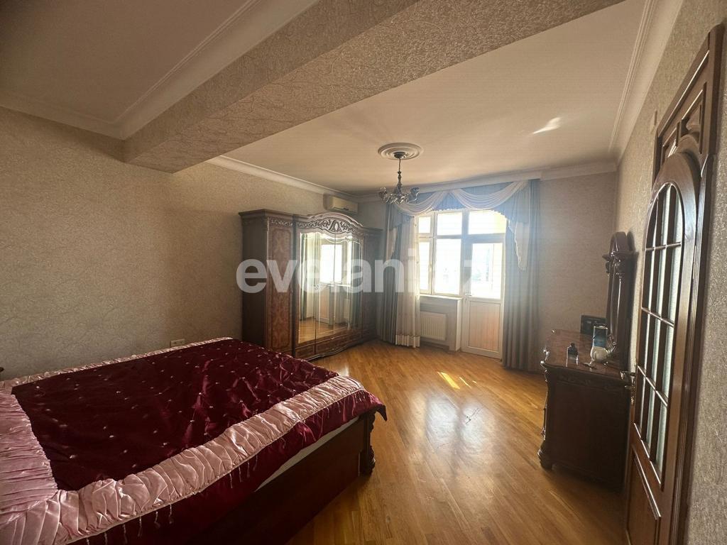 Satılır, yeni tikili, 4 otaqlı, 152 m², Bakı, Binəqədi r.