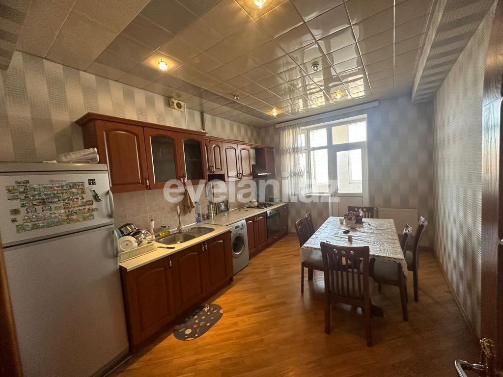 Satılır, yeni tikili, 4 otaqlı, 152 m², Bakı, Binəqədi r.