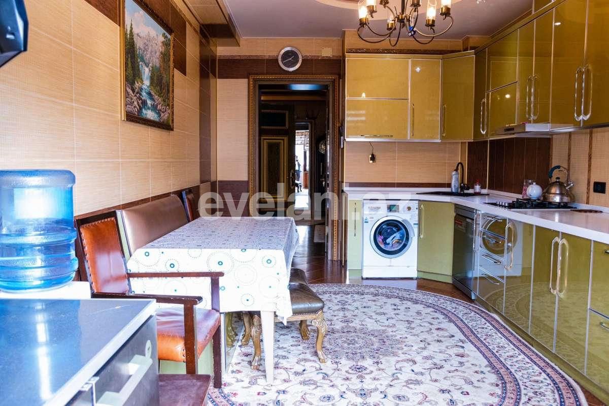 Satılır, yeni tikili, 4 otaqlı, 201 m², Bakı, Nərimanov r, Gənclik m.