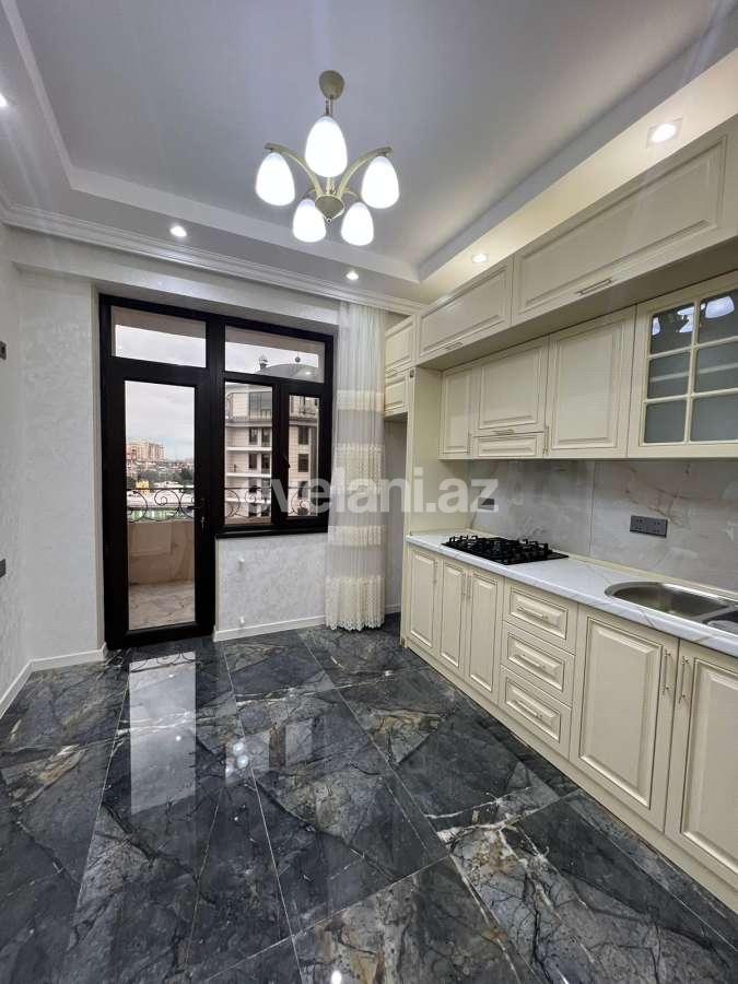 Satılır, yeni tikili, 2 otaqlı, 68 m², Bakı, Binəqədi r, 8-ci mikrorayon q, Azadlıq prospekti m.