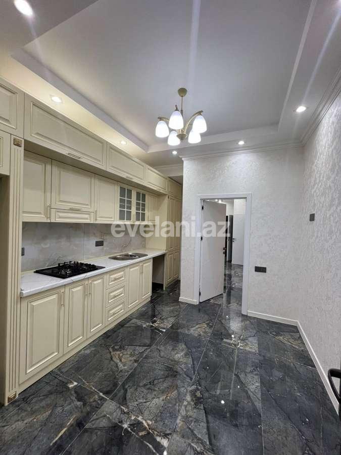 Satılır, yeni tikili, 2 otaqlı, 68 m², Bakı, Binəqədi r, 8-ci mikrorayon q, Azadlıq prospekti m.