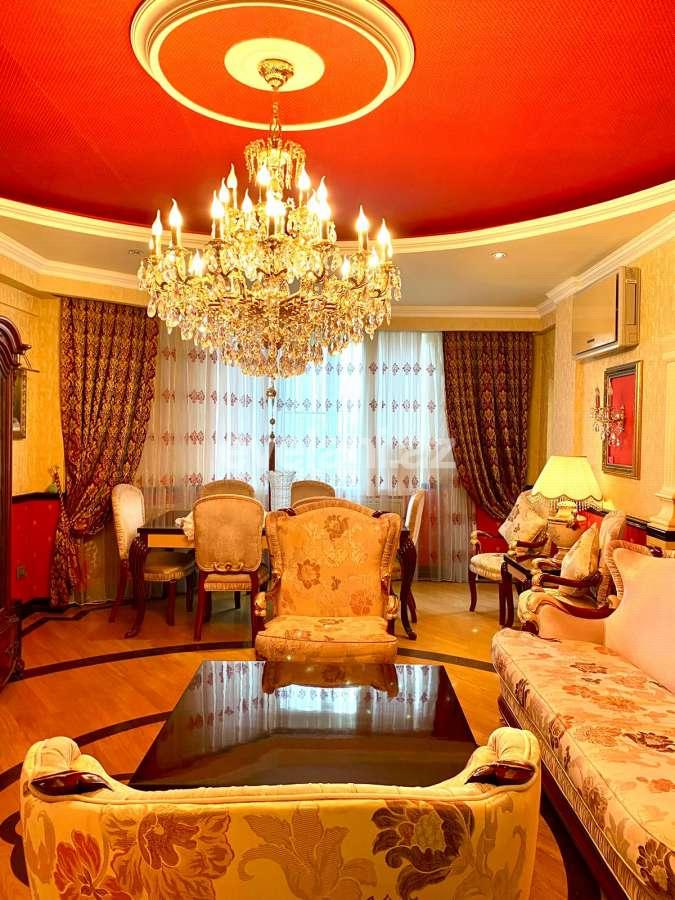 Satılır, yeni tikili, 3 otaqlı, 130 m², Bakı, Yasamal r.