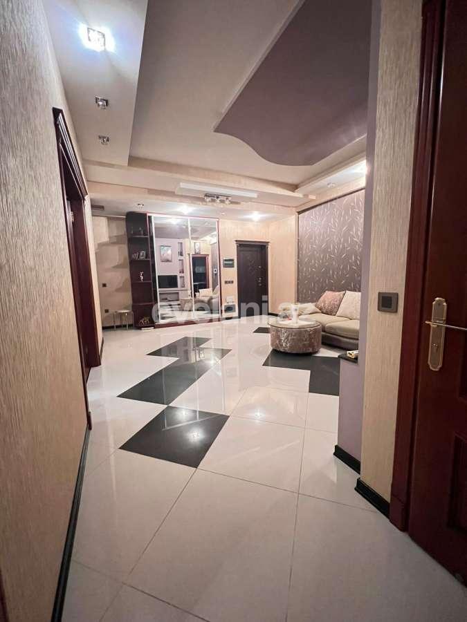 Kirayə verilir, yeni tikili, 3 otaqlı, 160 m², Bakı, Nəsimi r.