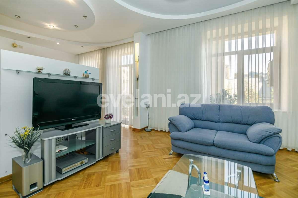 Kirayə verilir, köhnə tikili, 3 otaqlı, 140 m², Bakı, Səbail r, Sahil m.