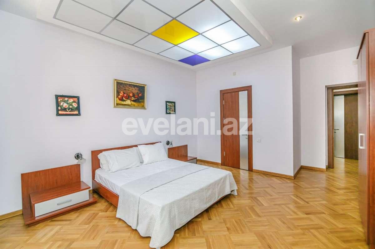 Kirayə verilir, köhnə tikili, 3 otaqlı, 140 m², Bakı, Səbail r, Sahil m.