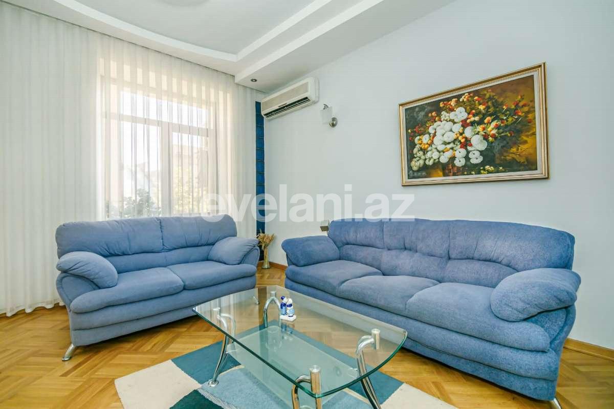 Kirayə verilir, köhnə tikili, 3 otaqlı, 140 m², Bakı, Səbail r, Sahil m.