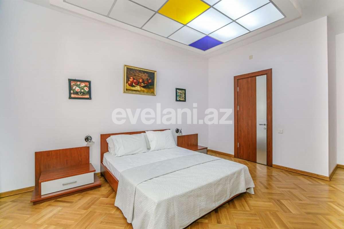 Kirayə verilir, köhnə tikili, 3 otaqlı, 140 m², Bakı, Səbail r, Sahil m.