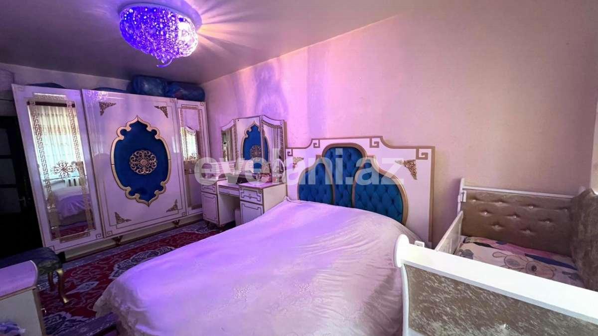 Satılır, köhnə tikili, 4 otaqlı, 100 m², Bakı, Suraxanı r.