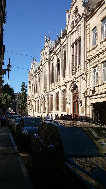 Kirayə verilir, köhnə tikili, 5 otaqlı, 230 m², Bakı, Səbail r, İçəri Şəhər m.