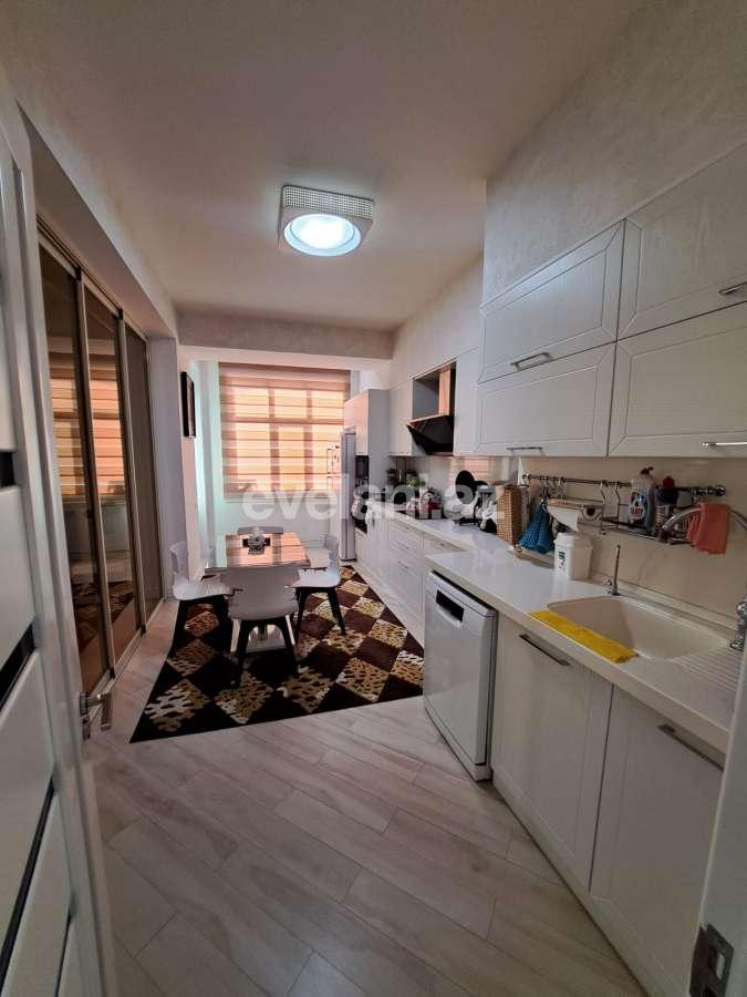 Satılır, yeni tikili, 3 otaqlı, 130 m², Bakı, Nəsimi r.