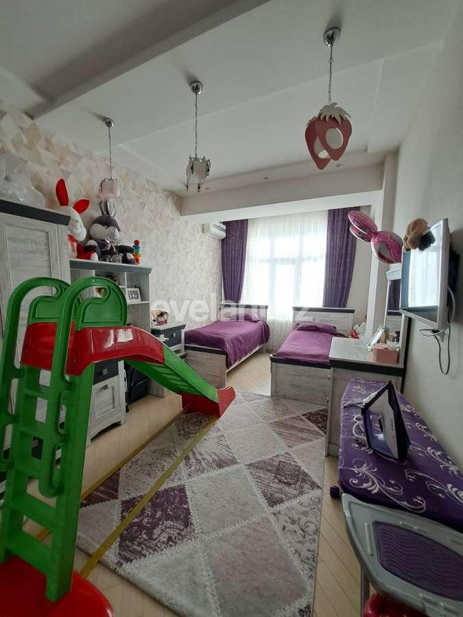 Satılır, yeni tikili, 3 otaqlı, 130 m², Bakı, Nəsimi r.