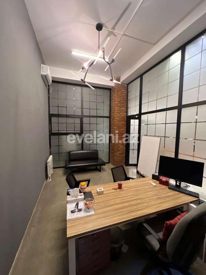 Kirayə verilir, ofis, 4 otaqlı, 180 m², Bakı, Səbail r.