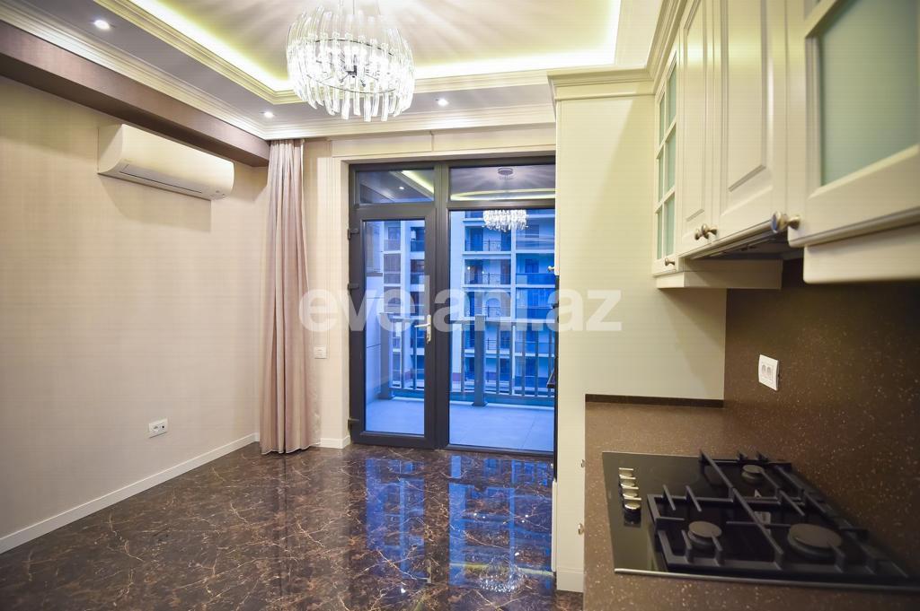 Satılır, yeni tikili, 3 otaqlı, 135 m², Bakı, Yasamal r, Elmlər Akademiyası m.