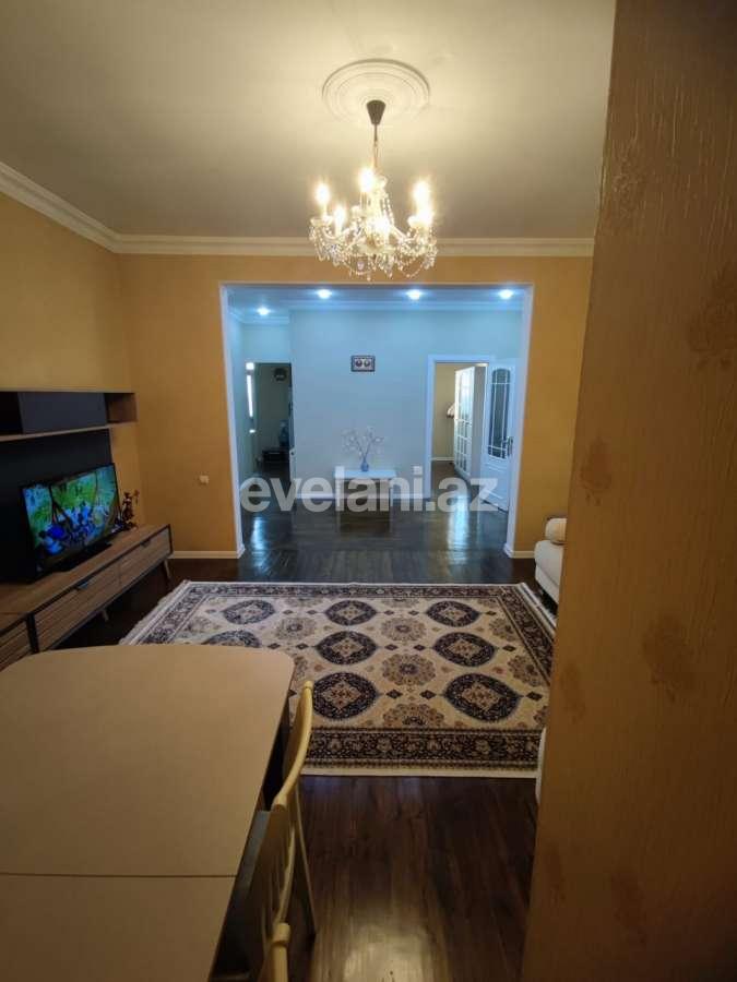 Satılır, yeni tikili, 3 otaqlı, 130 m², Bakı, Binəqədi r, 8-ci mikrorayon q, Azadlıq prospekti m.