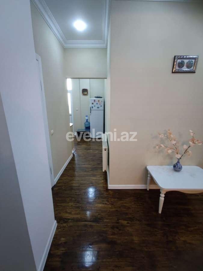 Satılır, yeni tikili, 3 otaqlı, 130 m², Bakı, Binəqədi r, 8-ci mikrorayon q, Azadlıq prospekti m.