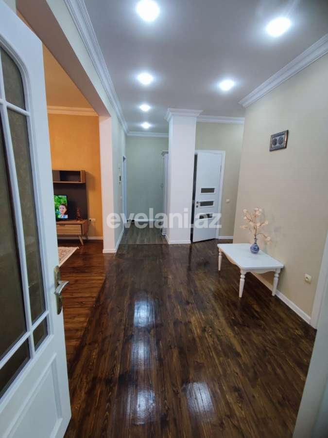 Satılır, yeni tikili, 3 otaqlı, 130 m², Bakı, Binəqədi r, 8-ci mikrorayon q, Azadlıq prospekti m.