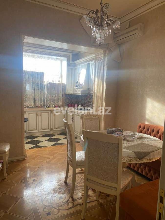 Сдаётся, вторичка, 3-комнаты, 130 m², Баку, Сабаильский r, Сахил m.