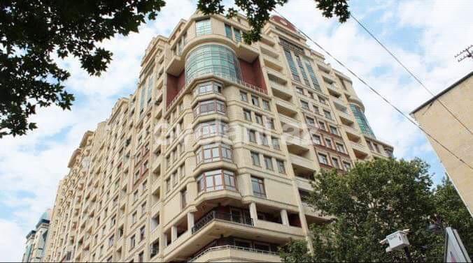 Kirayə verilir, yeni tikili, 2 otaqlı, 120 m², Bakı, Nəsimi r, 28 may m.