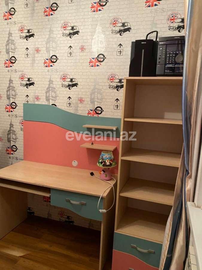 Satılır, köhnə tikili, 4 otaqlı, 90 m², Bakı, Binəqədi r, M. Rəsulzadə q.