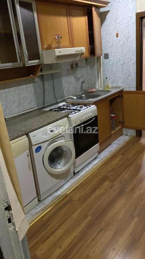 Satılır, köhnə tikili, 4 otaqlı, 90 m², Bakı, Binəqədi r, M. Rəsulzadə q.