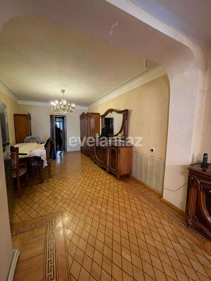 Satılır, köhnə tikili, 6 otaqlı, 145 m², Bakı, Nərimanov r, Nəriman Nərimanov m.