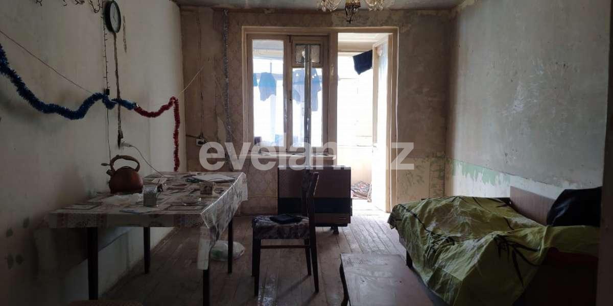 Продаётся, вторичка, 3-комнаты, 62 m², Гянджа