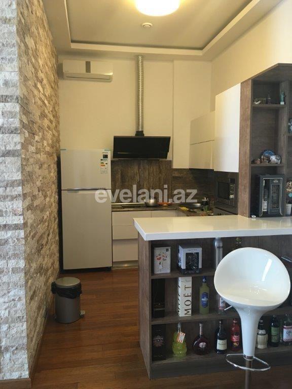 Сдаётся, новостройка, 3-комнаты, 100 m², Баку, Сабаильский r, Ичери Шехер m.