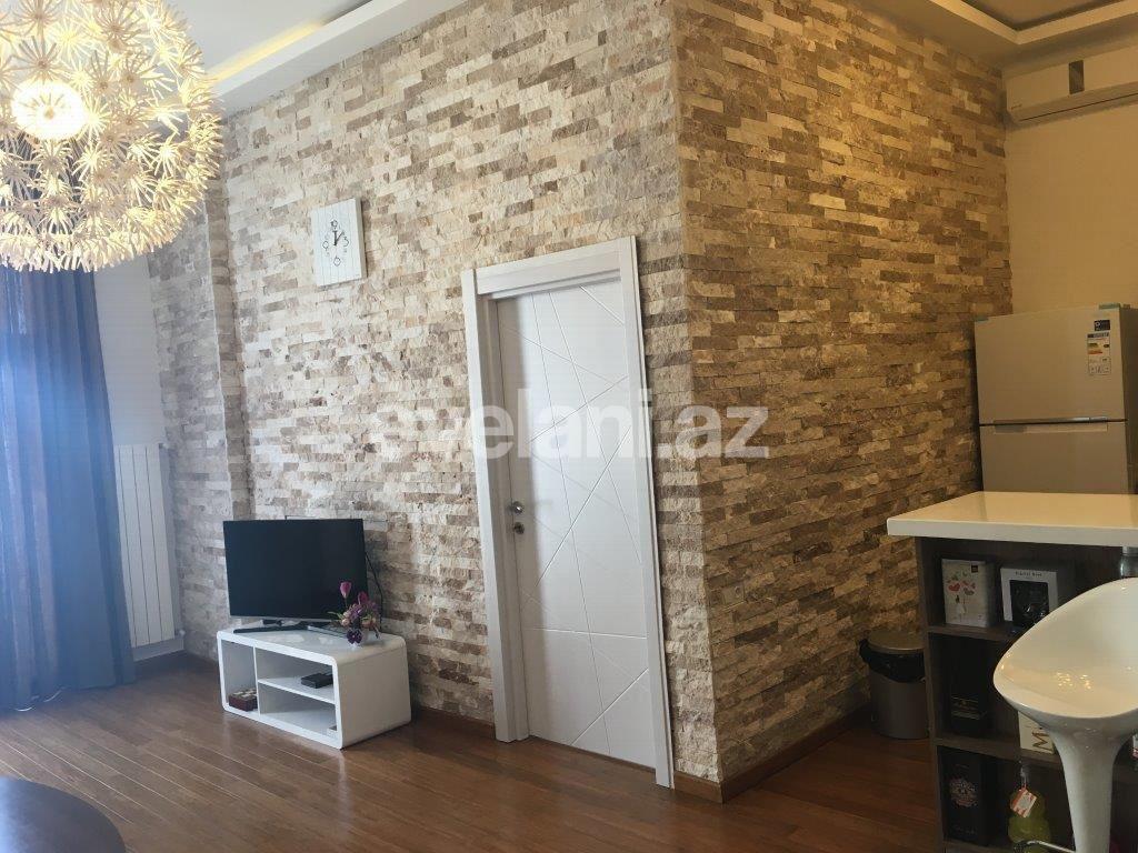 Сдаётся, новостройка, 3-комнаты, 100 m², Баку, Сабаильский r, Ичери Шехер m.