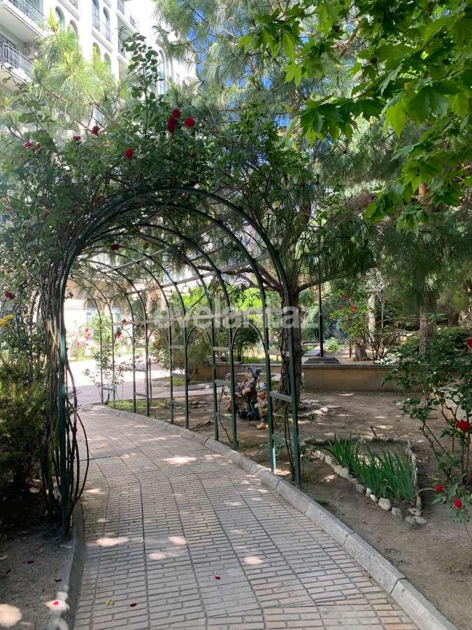 Sale, new building, 4 room, 200 m², Baku, Yasamal r, Nizami m.