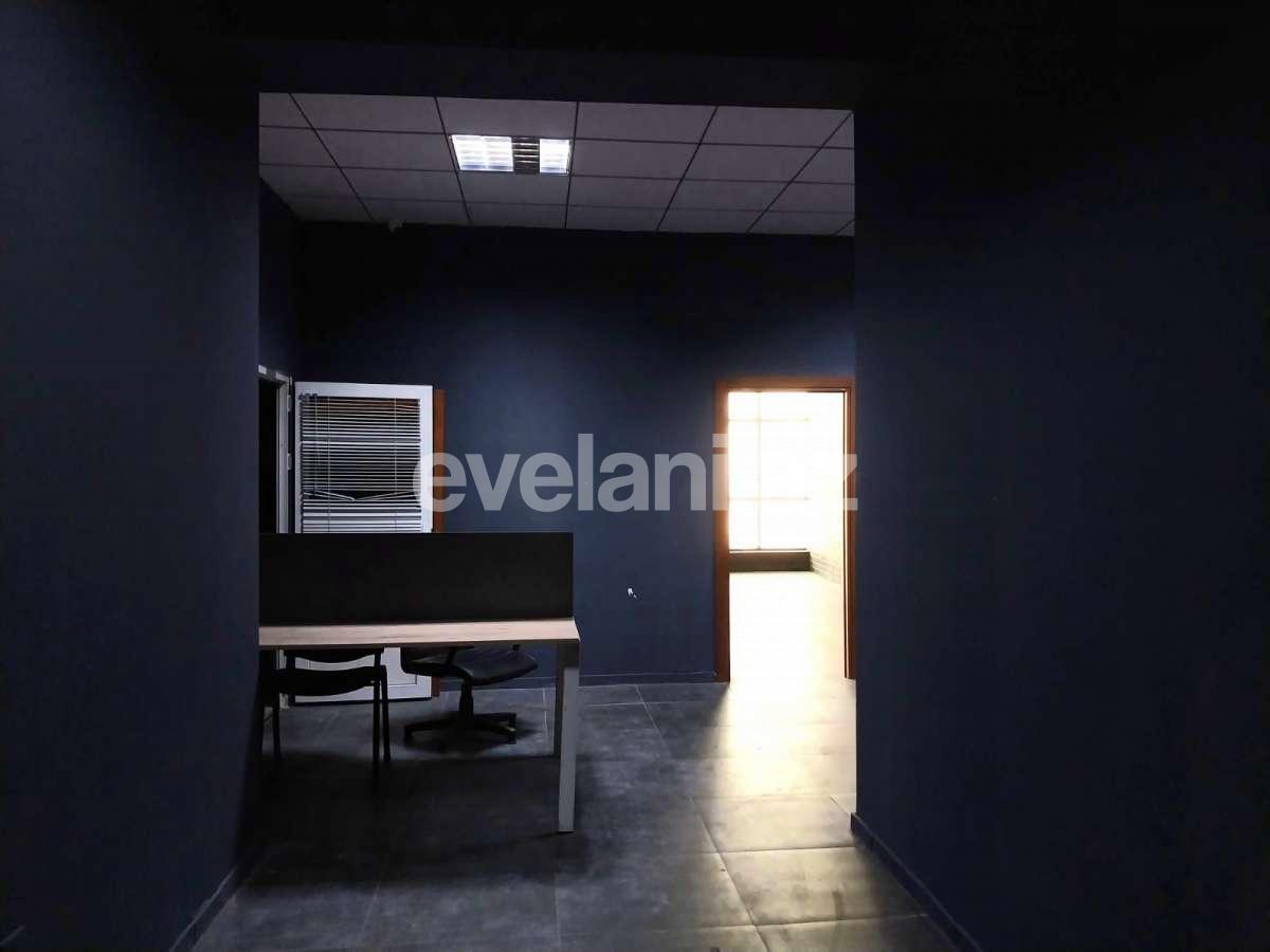 Kirayə verilir, ofis, 3 otaqlı, 110 m², Bakı, Nəsimi r, 28 may m.