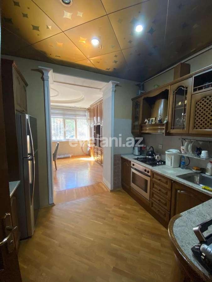 Rent, old building, 3 room, 90 m², Baku, Yasamal r, Elmlar Akademiyası m.