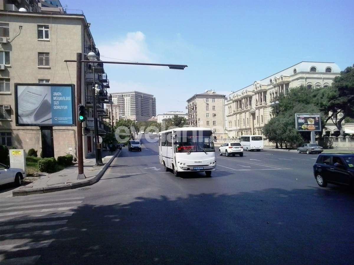 Satılır, yeni tikili, 3 otaqlı, 135 m², Bakı, Nəsimi r, Nizami m.