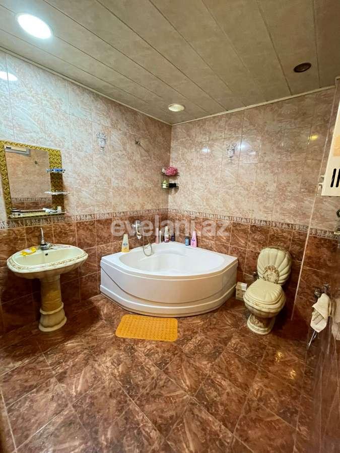 Rent, old building, 4 room, 130 m², Baku, Sabail r, Icheri Sheher m.