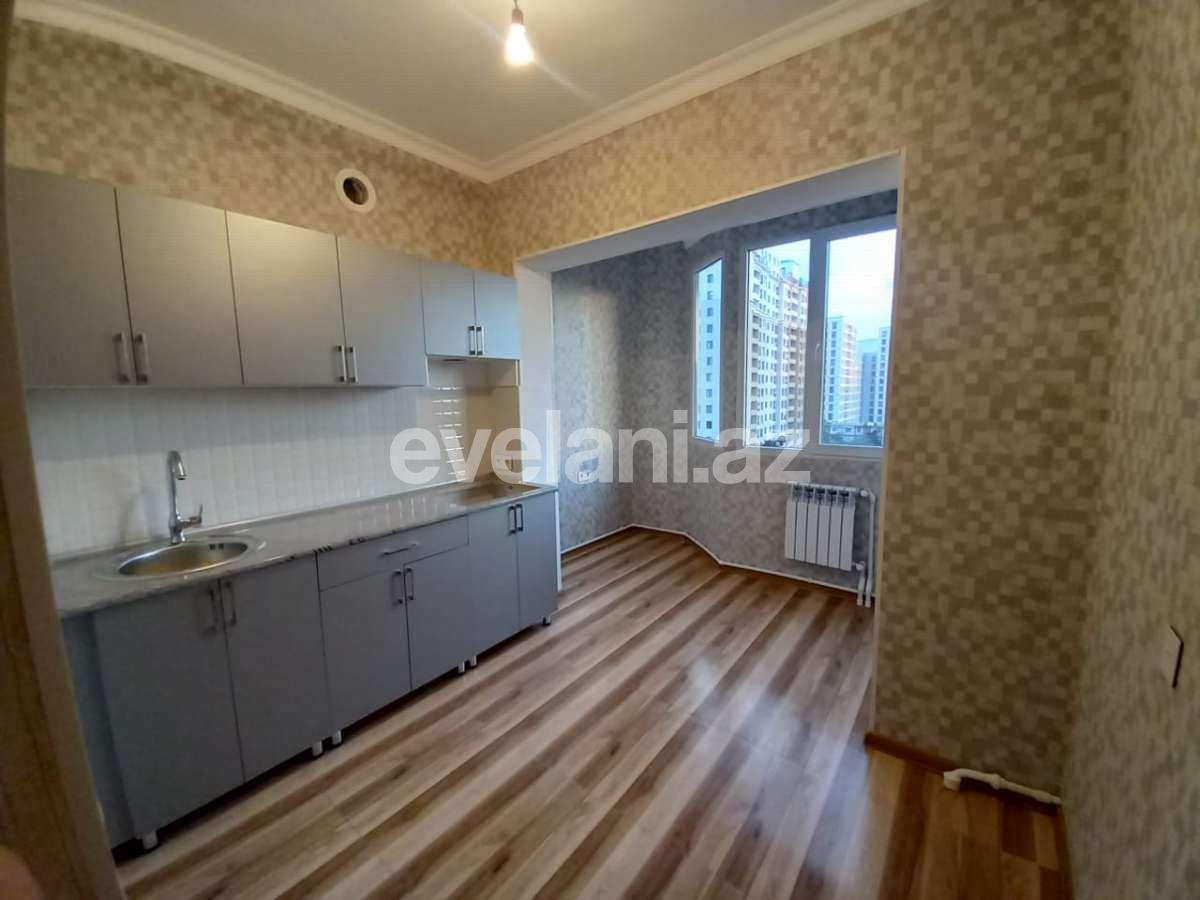 Satılır, köhnə tikili, 3 otaqlı, 90 m², Bakı, Yasamal r, İnşaatçılar m.