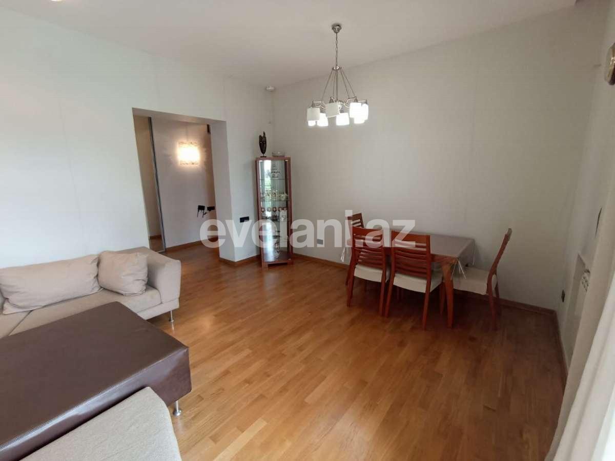 Kirayə verilir, köhnə tikili, 3 otaqlı, 75 m², Bakı, Səbail r, İçəri Şəhər m.