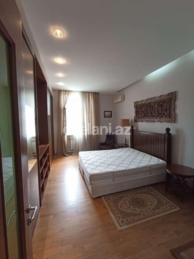 Kirayə verilir, köhnə tikili, 3 otaqlı, 75 m², Bakı, Səbail r, İçəri Şəhər m.